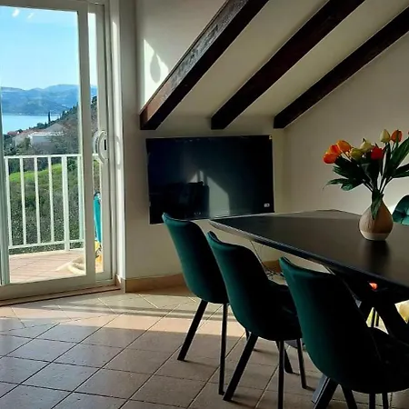 Golden Horizon Apartment