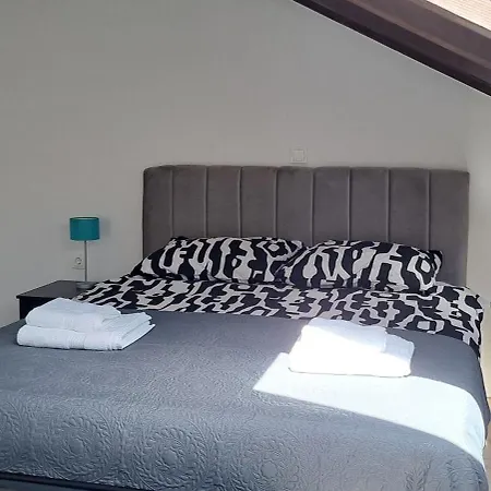 Golden Horizon Apartment